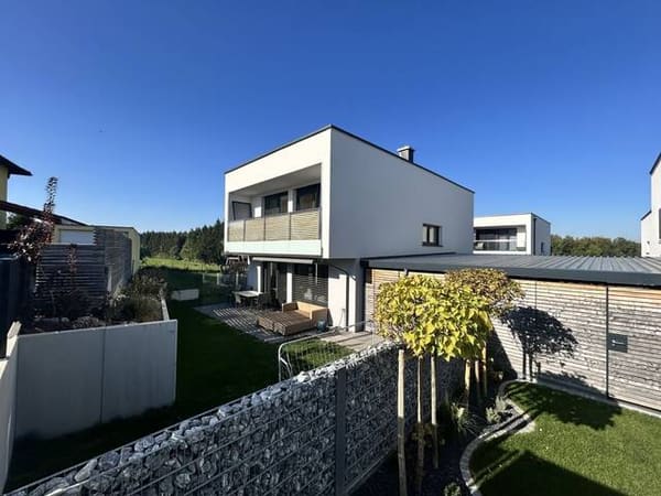 Immobilie in Ohlsdorf - SEENSUCHT - Ihr Rückzugsort in Ohlsdorf - Garten, Terrasse & Kamin - Bild 0