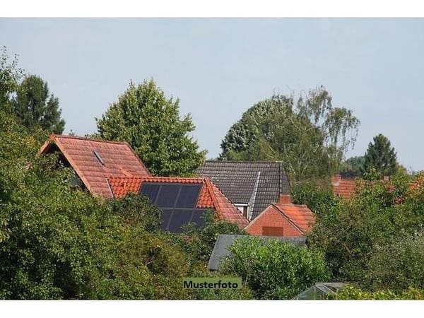 Immobilie in Wartberg an der Krems - Großzügiges Wohnhaus mit ausgebautem Dachgeschoss, Garage, Garten und Pool - Bild 0