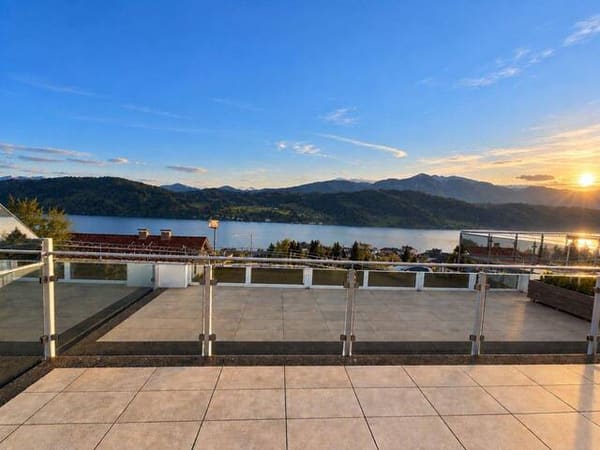 Immobilie in Millstatt am See - WOHNJUWEL MIT TRAUMBLICK ÜBER DEN MILLSTÄTTER SEE! - Bild 2