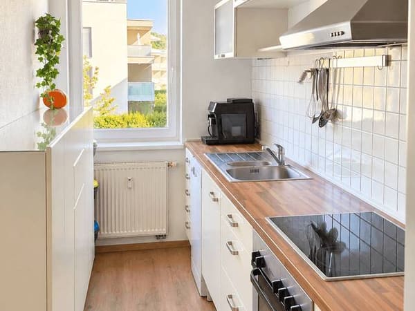 Immobilie in Ried im Innkreis - 3-Zimmer-Eigentumswohnung mit 7,2 m² Loggia & Tiefgarage - nahe Stadtpark - Bild 2