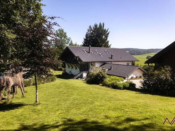 Immobilie in Pöndorf - liebevoll revitalisiertes Bauernhaus in idyllischer Lage - Bild 2