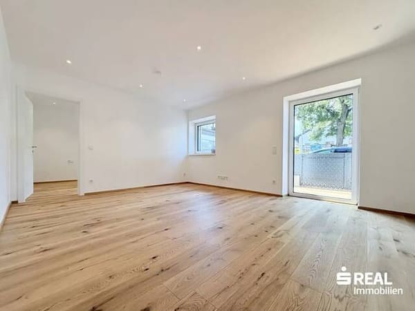 Immobilie in Sistrans - Neubaustandard: generalsanierte 3-Z-W mit Balkon, Keller und Stellplatz - Bild 1