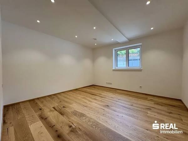 Immobilie in Sistrans - Neubaustandard: generalsanierte 3-Z-W mit Balkon, Keller und Stellplatz - Bild 4