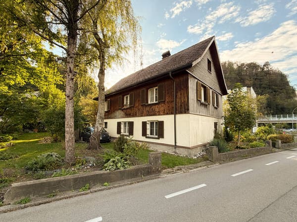 Immobilie in Götzis - Großzügiges Grundstück mit Altbestand und Entwicklungspotenzial - Bild 1