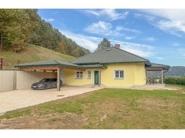 Immobilie in Grafenstein - *** Wohnen im Einklang mit der Natur *** charmanter Bungalow in idyllischer Aussichtslage - Bild 2