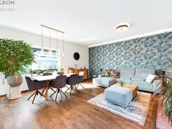 Immobilie in Neufeld an der Leitha - Saniertes Haus mit 2 Wohneinheiten - geeignet für private & gewerbliche Nutzung - Bild 2