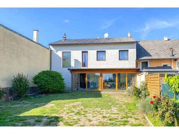Immobilie in Laa an der Thaya - Großzügiges Familienhaus in ruhiger Lage der Schul- und Thermenstadt Laa an der Thaya - Bild 3