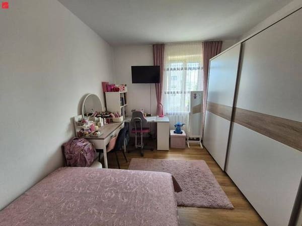 Immobilie in Asten - Helle Familienwohnung im Top-Zustand mit südseitiger Loggia - Bild 3