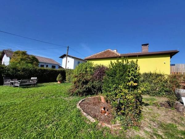 Immobilie in Leobendorf - Ein 3 Zi-Bungalow auf einem gepachteten Grundstück, mit einem Kachelofen, einem vollwertigen Keller und einem zusätzlichen Raum, der als Flur genutzt werden kann. - Bild 2