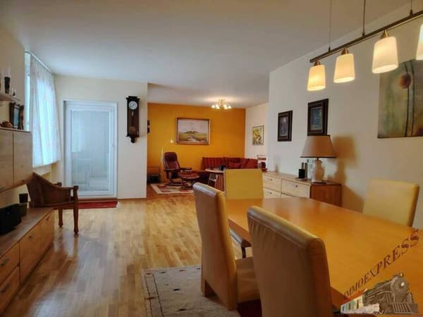 Immobilie in Baden - Familientraum in Baden – Großzügige 4-Zimmer-Eigentumswohnung (ca. 122m²) mit Loggia (8,5m²) - Bild 1