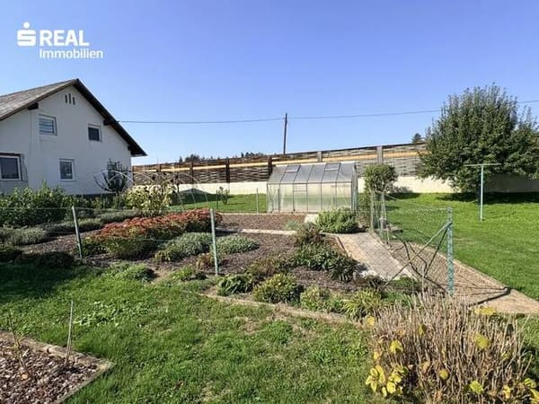 Immobilie in Gleinstätten - Sanierte und sehr gepflegte Doppelhaushälfte mit Nebengebäude und richtig großer, eigener Grünfläche - Gleinstätten - Bild 2