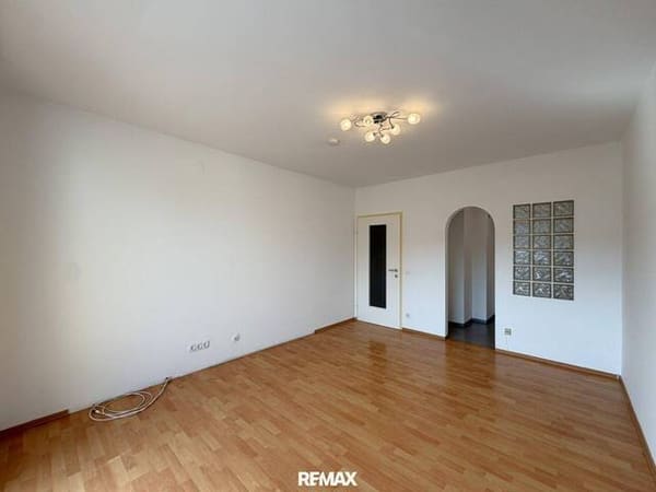 Immobilie in St. Veit an der Glan - Gepflegte 2-Zimmer-Wohnung mit Balkon - Bild 1