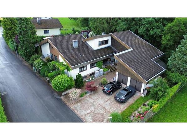 Immobilie in Ardagger Stift - Großzügiger Bungalow in Waldrandlage mit Pool und Ausbaupotenzial in Pfaffenberg (Ardagger) - Bild 2