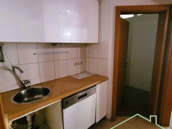 Immobilie in Innsbruck - Zentrale 3-Zimmer-Wohnung in Innsbruck! - Bild 2