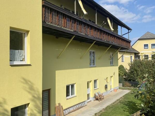 Immobilie in Groß-Siegharts - Wohnhaus mit Geschäftsräumlichkeiten in zentraler Lage. - Bild 0