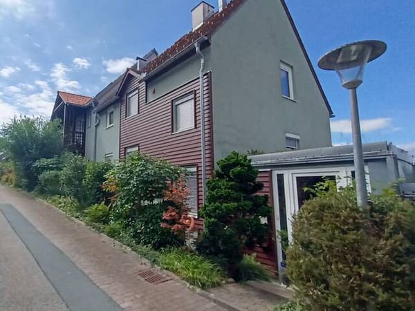Immobilie in St. Josef - PREISREDUKTION- Reihenhaus zentral mit Top unverbauter SW-Lage und Blick in das weststeirische Hügelland in St.Josef - Bild 0