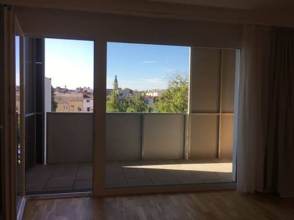 Immobilie in St. Pölten - Neubau-Stadtappartement im Zentrum mit Fern- u. Grünblick - Ruhelage - Loggia - Klimaanlage - Bild 2