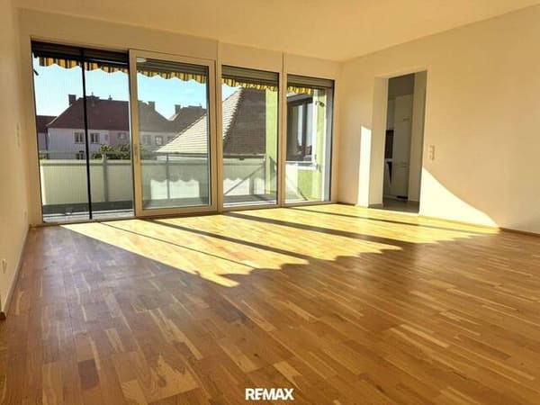 Immobilie in Eisenstadt - Exklusive 3 Zimmer Wohnung in Eisenstadt mit Terrasse, Parkplatz, Fußbodenheizung – TOP Lage! - Bild 1