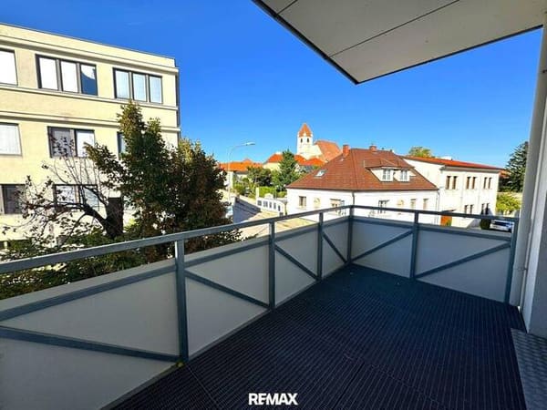 Immobilie in Eisenstadt - Moderne 3 Zimmer Wohnung in Eisenstadt mit Balkon, Parkplatz, Fußbodenheizung – TOP Lage! - Bild 0