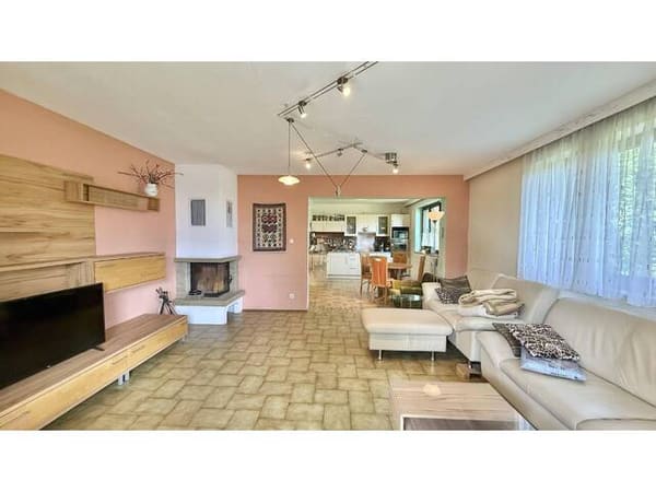 Immobilie in Bodensdorf / Bodensdorf - Bodensdorf am Ossiacher See: Ein- bis Zweifamilienhaus mit super Potenzial und großem Grundstück - Bild 2