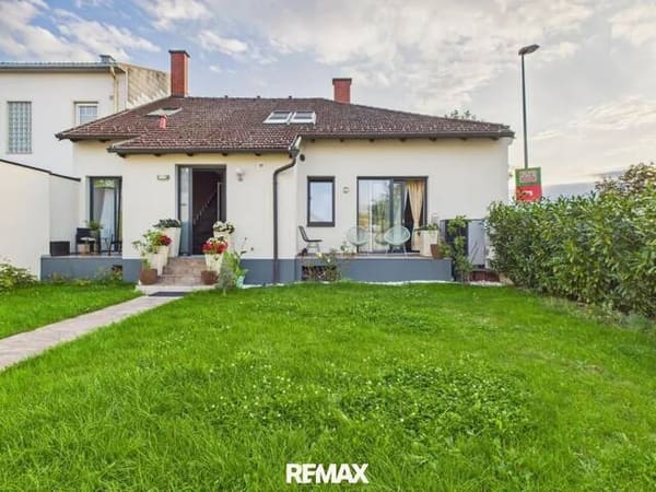 Immobilie in Deutsch-Wagram - Modernes 7-Zimmer-Mehrfamilienhaus in Deutsch-Wagram - Top Lage, 220m² Wohnfläche! - Bild 2