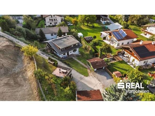 Immobilie in Axams - Ein Zuhause mit Charakter – Großzügiges Anwesen mit Bergpanorama im Herzen von Omes - Bild 2