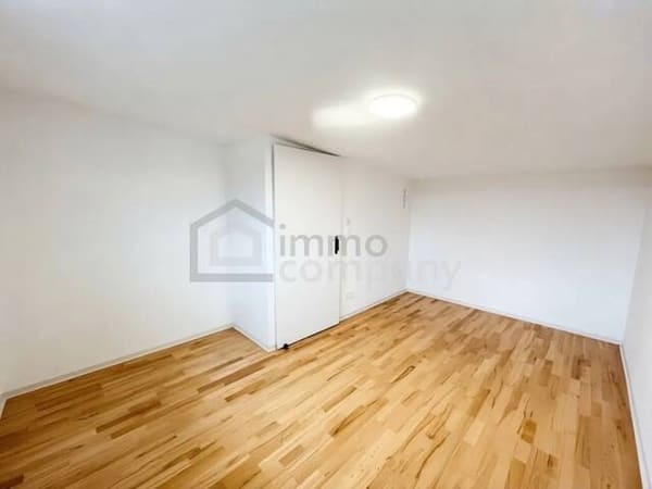 Immobilie in Stockerau - Erstbezug: Modernes Kleingartenhaus mit Garten, Terrasse & 2 Stellplätzen in Stockerau - Bild 2