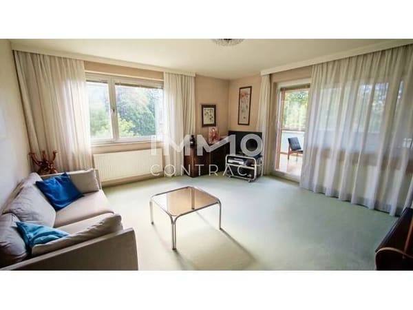 Immobilie in Bad Vöslau - Charmante 3-Zimmer-Wohnung mit verglaster Loggia - groß, zentral, ruhig, mit Parkblick - Bild 0