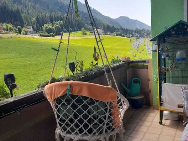 Immobilie in Bad Bleiberg - +++Bad Bleiberg: Großzügige 4-Zimmer-Eigentumswohnung mit Südbalkon, Dobratschblick, Garage und großem Kellerabteil zu verkaufen+++ - Bild 2