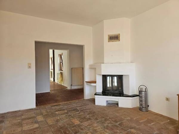 Immobilie in Ernstbrunn - Einfamilienhaus in Ernstbrunn 156 m² 6 Zimmer 190.000 Euro - Bild 1