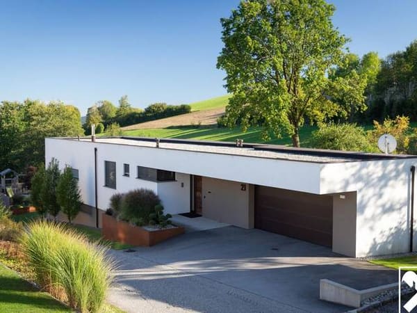 Immobilie in Peilstein im Mühlviertel - Design trifft Natur - Exklusives Zuhause in idyllischer Lage - Bild 0