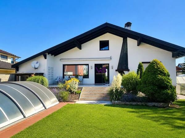 Immobilie in Seyring - Großzügiges Einfamilienhaus mit 678 m2 Grundstück, Garten & überdachtem Swimmingpool - Bild 0