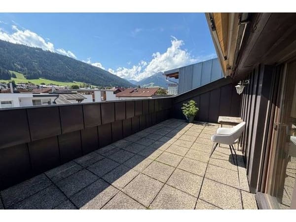 Immobilie in Axams - Großzügige 6-Zimmer- Dachgeschosswohnung mit Balkon und Dachterasse in Axams - Bild 3