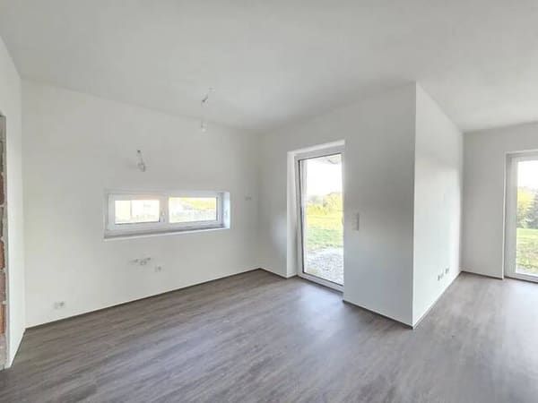 Immobilie in Dietersdorf am Gnasbach - Neuwertige Doppel- Haushälfte in erhöhter und sonniger Ruhelage mit unverbaubarer Freisicht - Bild 4