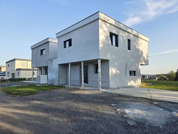 Immobilie in Dietersdorf am Gnasbach - Gut eingeteilte Doppelhaushälfte in absoluter Ruhelage und herrlichem, unverbaubarem Ausblick. - Bild 0