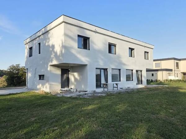 Immobilie in Dietersdorf am Gnasbach - Gut eingeteilte Doppelhaushälfte in absoluter Ruhelage und herrlichem, unverbaubarem Ausblick. - Bild 1