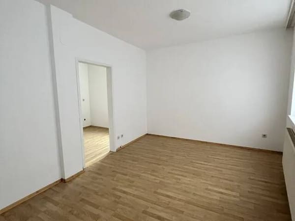 Immobilie in Waidhofen an der Thaya - Helle Wohnung und ruhige Zweizimmerwohnung in Top Lage - Bild 1