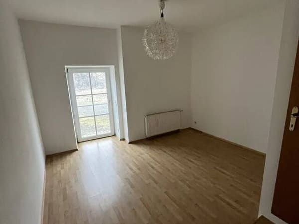Immobilie in Waidhofen an der Thaya - Helle Wohnung und ruhige Zweizimmerwohnung in Top Lage - Bild 2