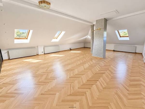 Immobilie in Maria Enzersdorf - Viel Platz für die ganze Familie! Renovierte 7 Zimmer in Maria Enzersdorf. - Bild 1