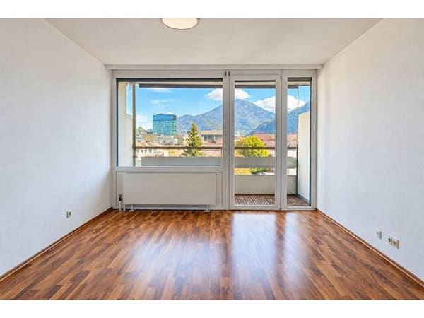 Immobilie in Salzburg - Helle Garconniere mit Ostloggia und Bergblick - zentrale Lage am Salzachkai - Bild 3