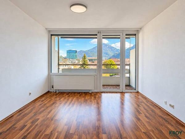 Immobilie in Salzburg - Helle Garconniere mit Ostloggia und Bergblick – zentrale Lage am Salzachkai - Bild 0