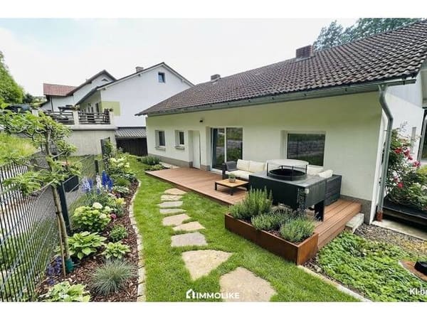 Immobilie in St. Gotthard im Mühlkreis - Charmantes Einfamilienhaus mit Terrasse, Balkon & Garage - Bild 4