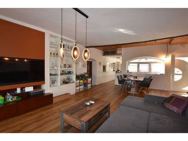 Immobilie in Burgau - Renovierter Altbau mit großem privatem Garten und vielen Extras in Ruhelage - Bild 3
