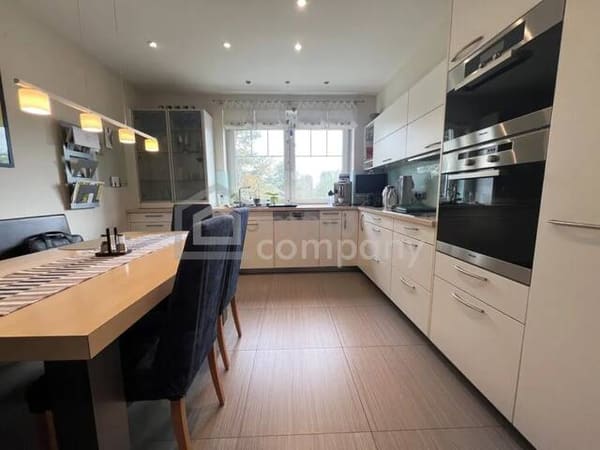 Immobilie in Ebenthal - Top-renovierter Wohntraum mit 2000 m² Gartenparadies,Teich und Bachlauf - Bild 3
