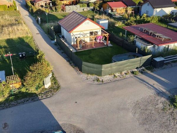 Immobilie in Tulln an der Donau - Gartenzeit in Tulln – Kleingartenhaus mit Terrasse und Pool auf Pachtgrund - Bild 0