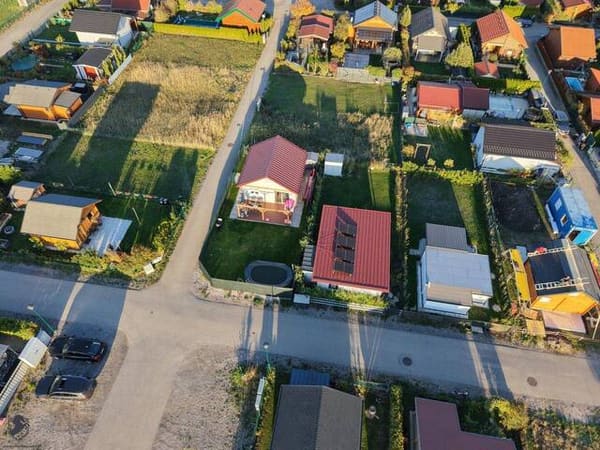 Immobilie in Tulln an der Donau - Gartenzeit in Tulln – Kleingartenhaus mit Terrasse und Pool auf Pachtgrund - Bild 3
