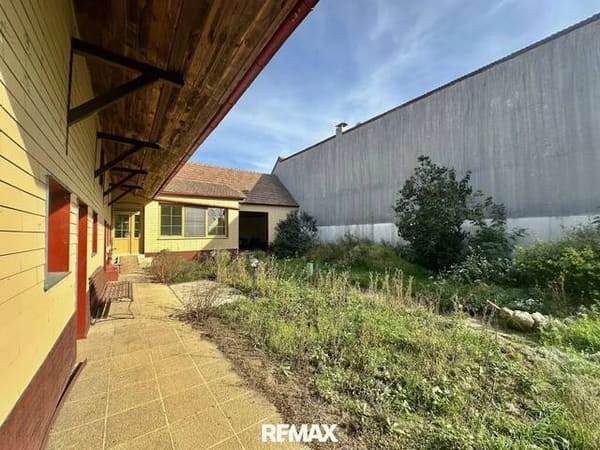 Immobilie in Bernhardsthal - SANIERUNGSOBJEKT! Landhaus mit viel Potenzial - verwirklichen Sie Ihren persönlichen Wohntraum! - Bild 1