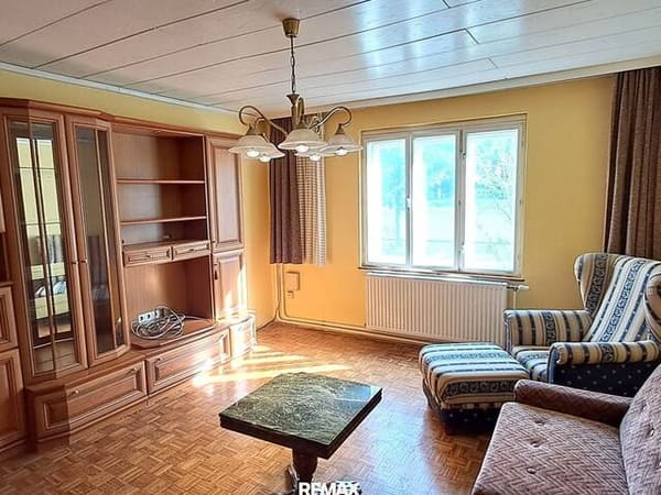 Immobilie in Altlengbach - Einfamilienhaus in Altlengbach mit Garten, Doppelgarage und viel Gestaltungspotenzial - Bild 1