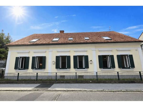 Immobilie in Fürstenfeld - Vielseitiges Wohn oder Investment in Fürstenfeld – Ideal für Wohnen, Mischnutzung oder Bauträger - Bild 0