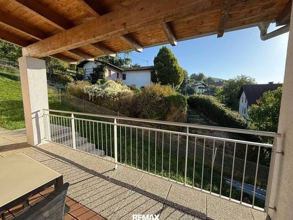 Immobilie in Schlüßlberg - Attraktives Einfamilienhaus in sonniger Hanglage in Schlüßlberg / Grieskirchen - Bild 2